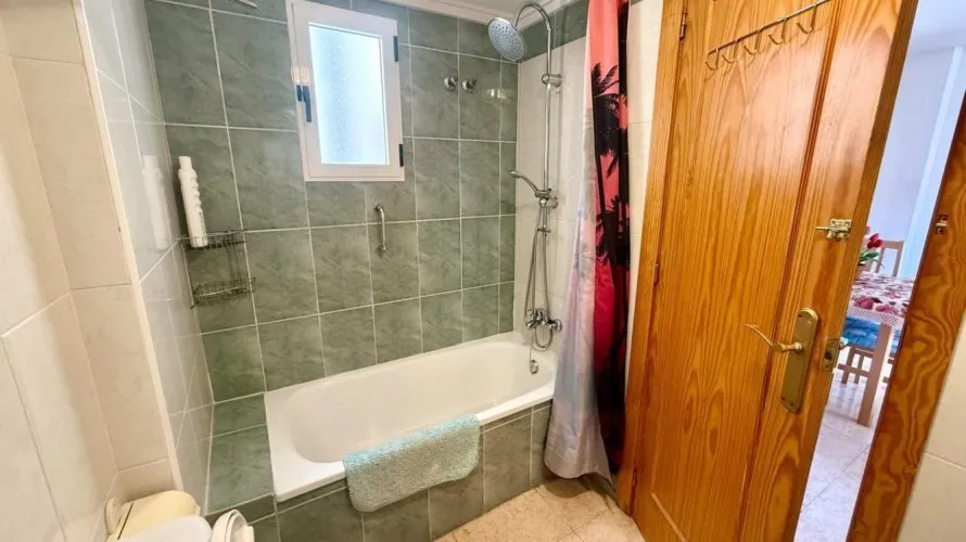 Apartment de 1 chambre à Torrevieja, Espagne No. 2778