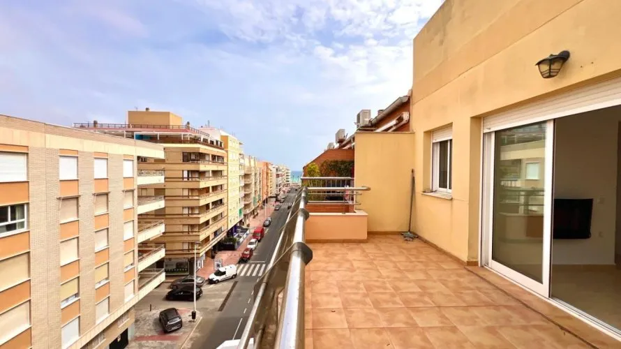Penthouse de 2 chambres à Torrevieja, Espagne No. 2743 № 6