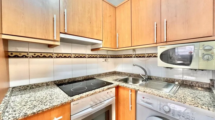 Apartment de 2 chambres à Torrevieja, Espagne No. 2742 № 4