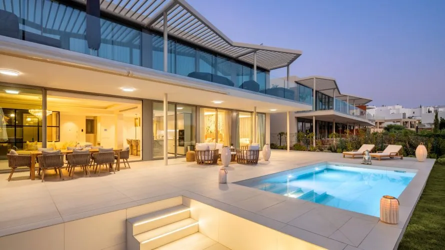 Квартира с 3 спальнями в  Бенальмадена, Испания №408 № 2