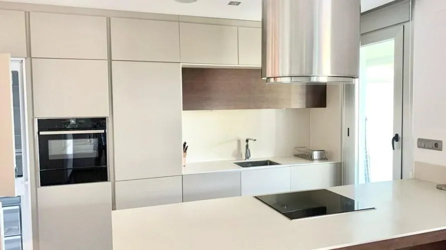 Квартира с 3 спальнями в  Кортес (Сан-Педро-Де-Алькантара), Испания №251 № 5