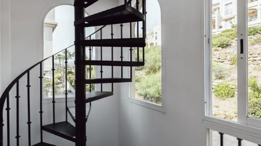 Дуплекс с 3 спальнями в  Бенахавис, Испания №544 № 20