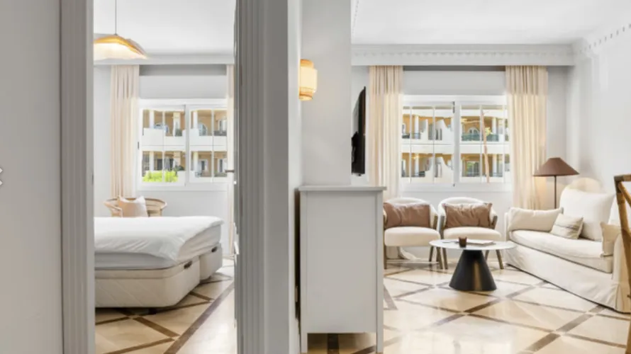 Квартира с 1 спальней в  Нуэва Андалусия, Испания №800 № 2