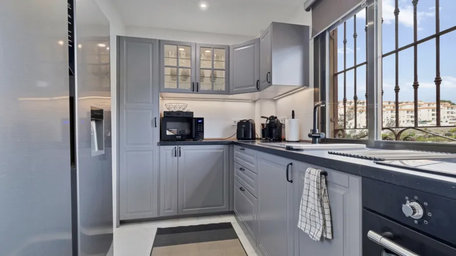 Квартира с 2 спальнями в  Фуэнхирола, Испания №692 № 4