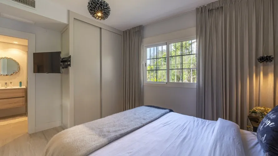 Квартира с 3 спальнями в  Нуэва Андалусия, Испания №349 № 16