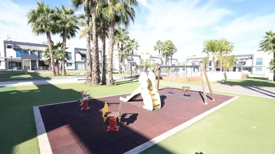 Квартира с 2 спальнями в  Ла Зения, Испания №1565