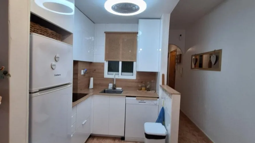 Квартира с 1 спальней в Торревьеха, Испания №2407 № 18