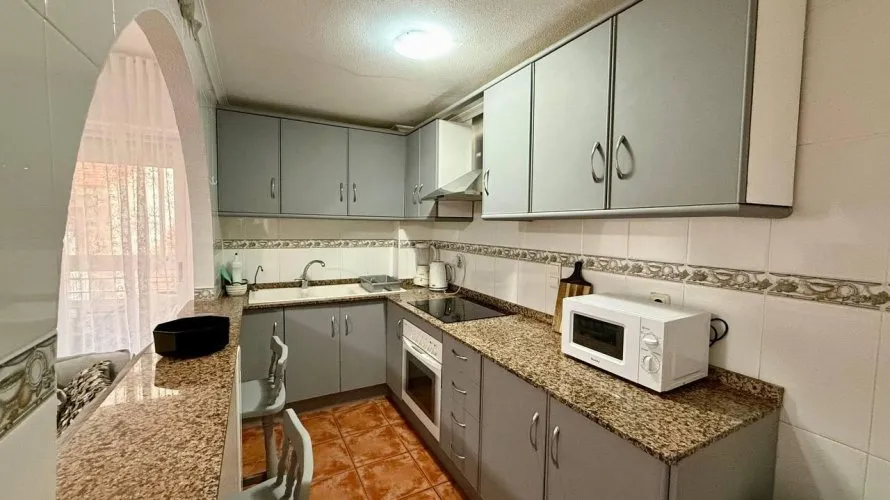 Квартира с 2 спальнями в Торревьеха, Испания №2173 № 10
