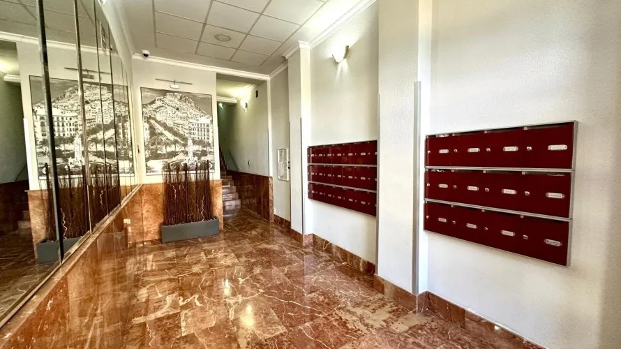 Квартира с 4 спальнями в Аликанте, Испания №2105 № 3