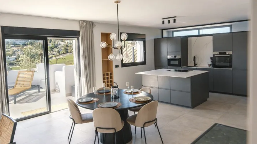 3 bedrooms penthouse for sale , Nueva Andalucia, Spain No. 264 № 5