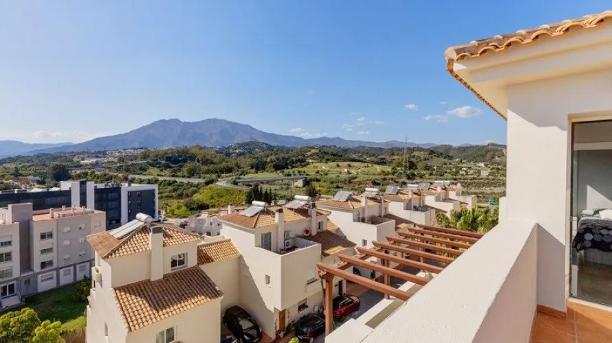 2 bedrooms penthouse for sale , Estepona, Spain No. 547 № 3