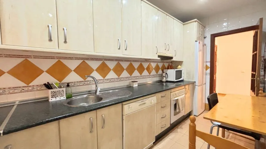 3 bedrooms apartment for sale , Marbella, Spain No. 577 № 16