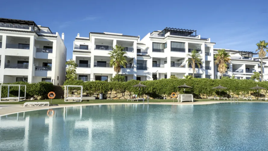 2 bedrooms apartment for sale , Estepona, Spain No. 486 № 10