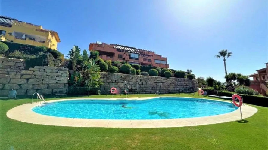 3 bedrooms penthouse for sale , Casares, Spain No. 553 № 19