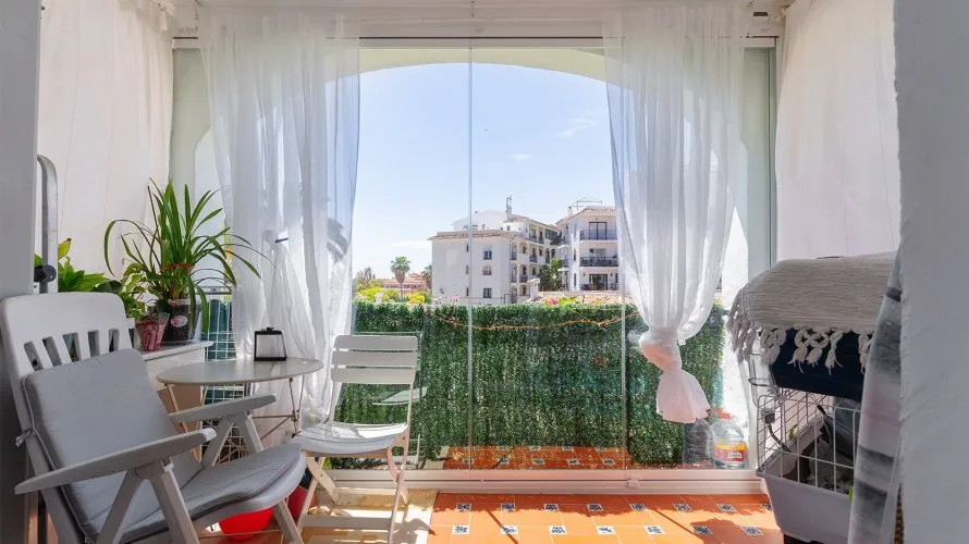 2 bedrooms apartment for sale , Mijas Costa, Spain No. 679 № 4