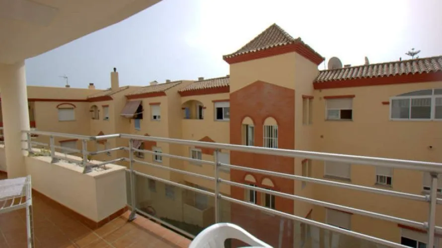 2 bedrooms apartment for sale , Manilva, Spain No. 443 № 12