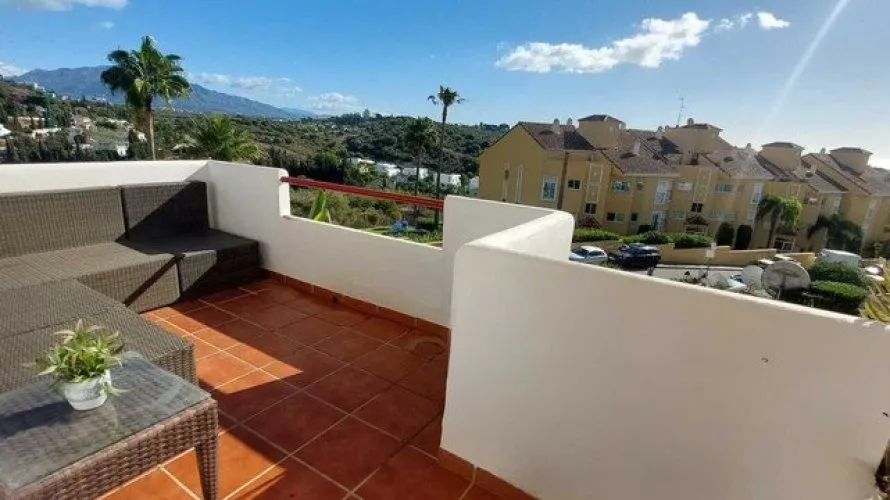 2 bedrooms apartment for sale , Estepona, Spain No. 682