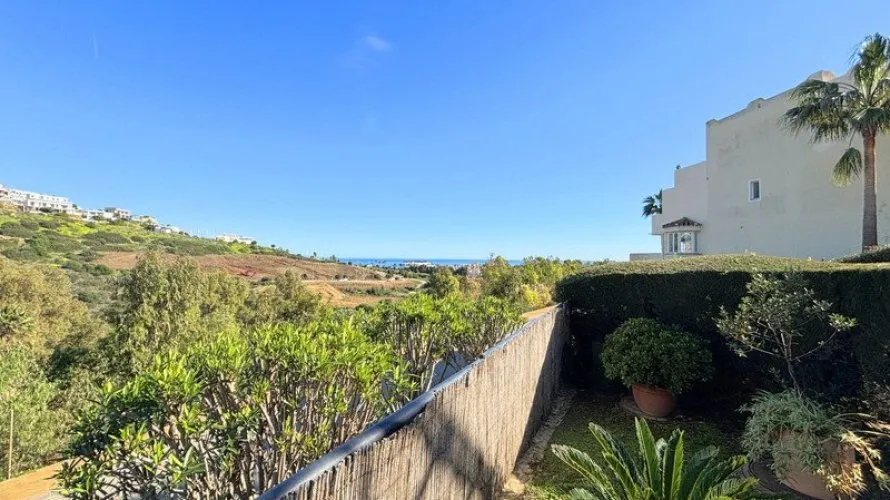 2 bedrooms apartment for sale , Casares, Spain No. 572 № 18