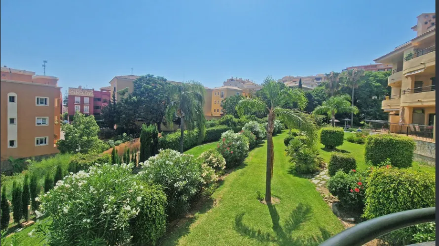 2 bedrooms apartment for sale , Mijas Costa, Spain No. 750 № 4