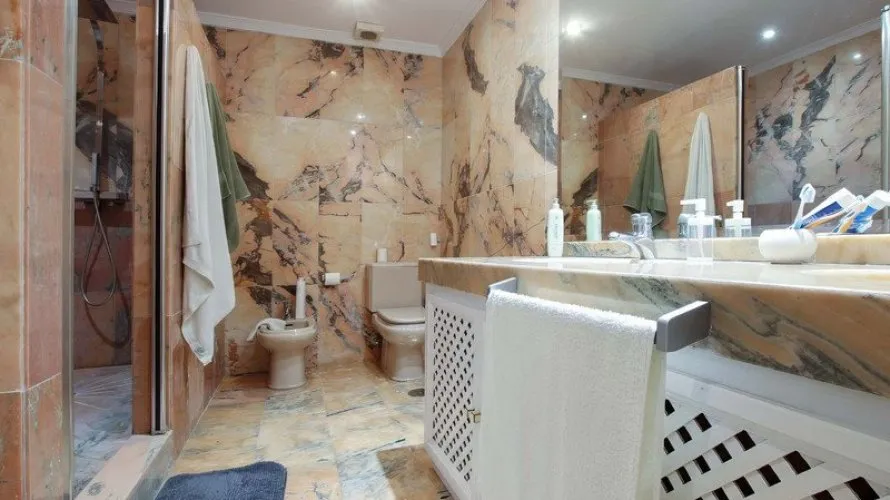 3 bedrooms apartment for sale , Nueva Andalucia, Spain No. 323 № 8