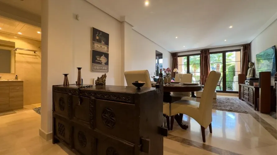 3 bedrooms apartment for sale , Benahavis, Spain No. 704 № 7