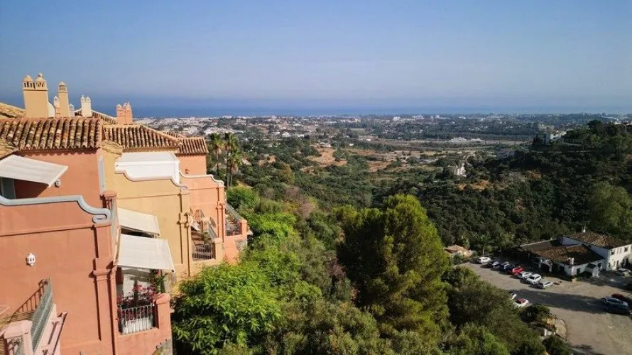 2 bedrooms apartment for sale , La Quinta, Spain No. 761 № 7