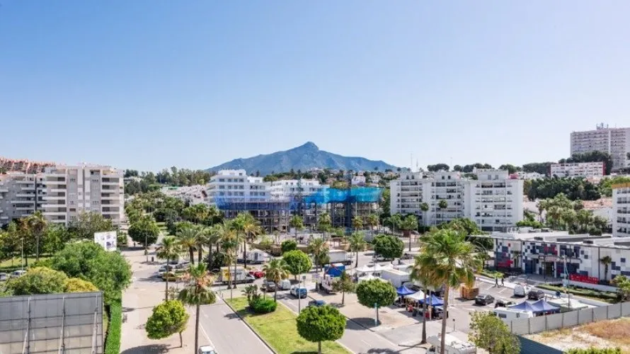 3 bedrooms apartment for sale , Nueva Andalucia, Spain No. 722 № 23