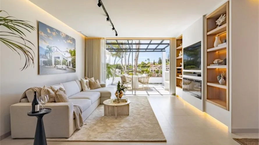 3 bedrooms duplex for sale , La Quinta, Spain No. 550 № 23