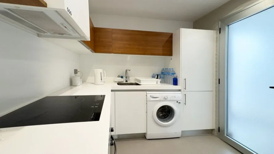 3 bedrooms apartment for sale , Cortes (San Pedro De Alcantara), Spain No. 261 № 9