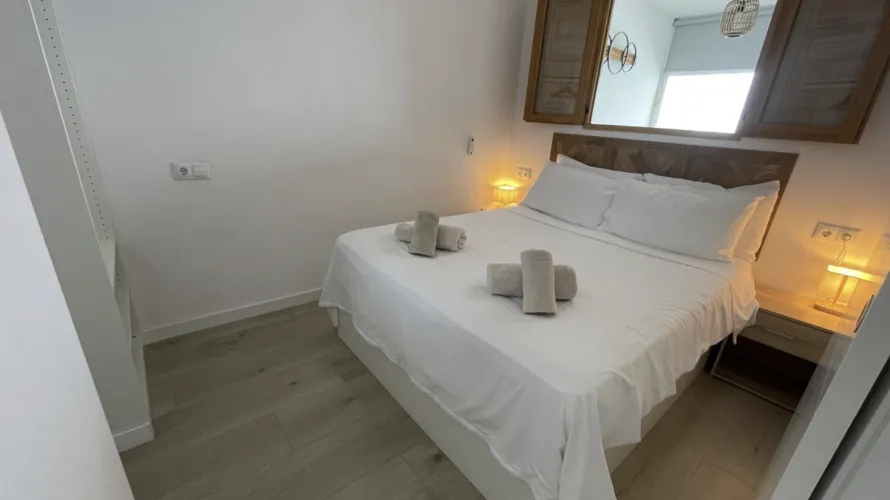 2 bedrooms apartment for sale , Estepona, Spain No. 492 № 8