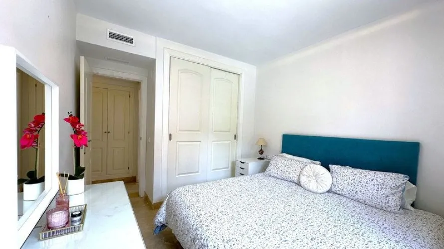 3 bedrooms duplex for sale , Estepona, Spain No. 432 № 24