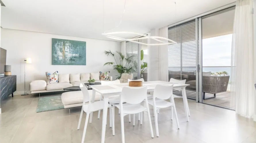 3 bedrooms apartment for sale , Estepona, Spain No. 390 № 8