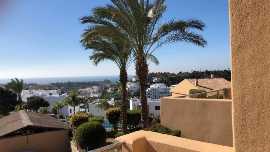 3 bedrooms apartment for sale , Estepona, Spain No. 445 № 22