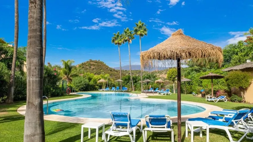 3 bedrooms apartment for sale , Estepona, Spain No. 445 № 21