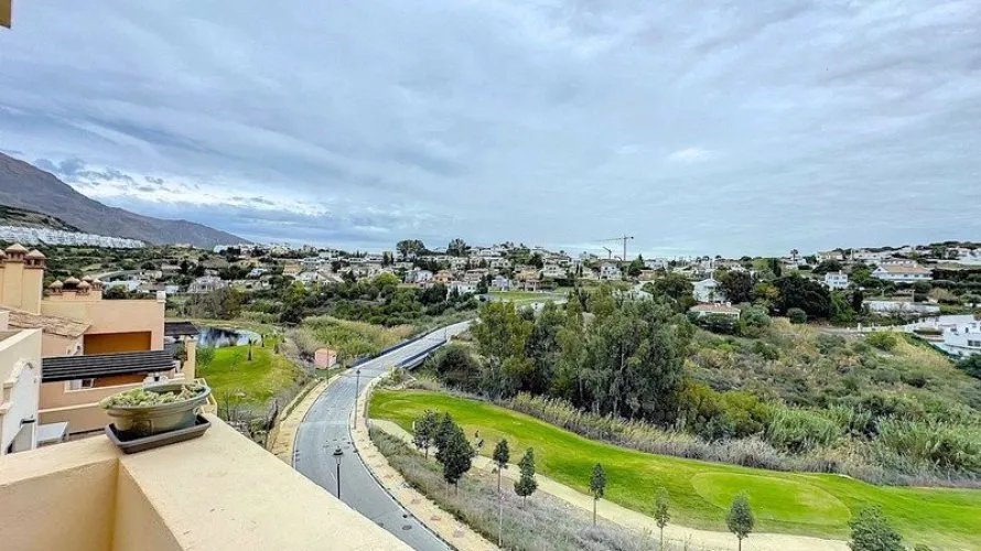 3 bedrooms duplex for sale , Estepona, Spain No. 497