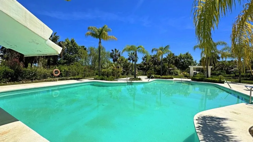 2 bedrooms penthouse for sale , Casares, Spain No. 555 № 5