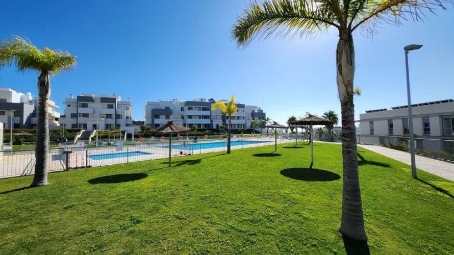 3 bedrooms duplex for sale , Estepona, Spain No. 340 № 4