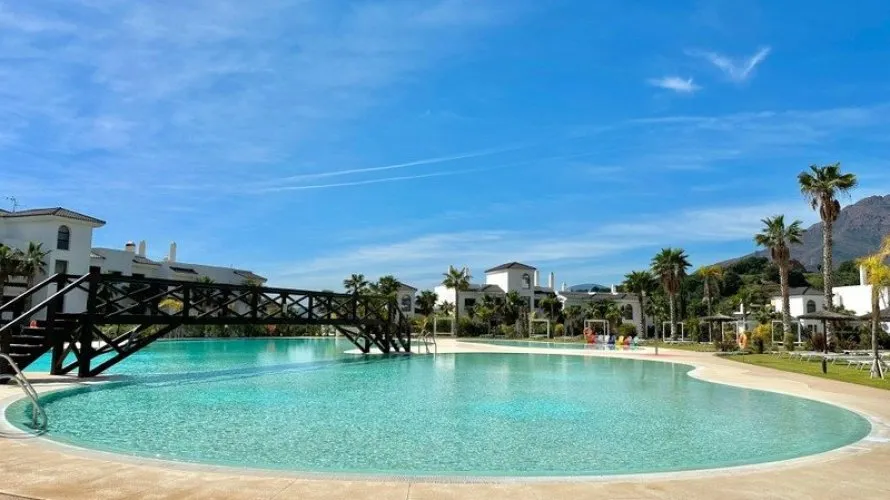 3 bedrooms apartment for sale , Estepona, Spain No. 710 № 24