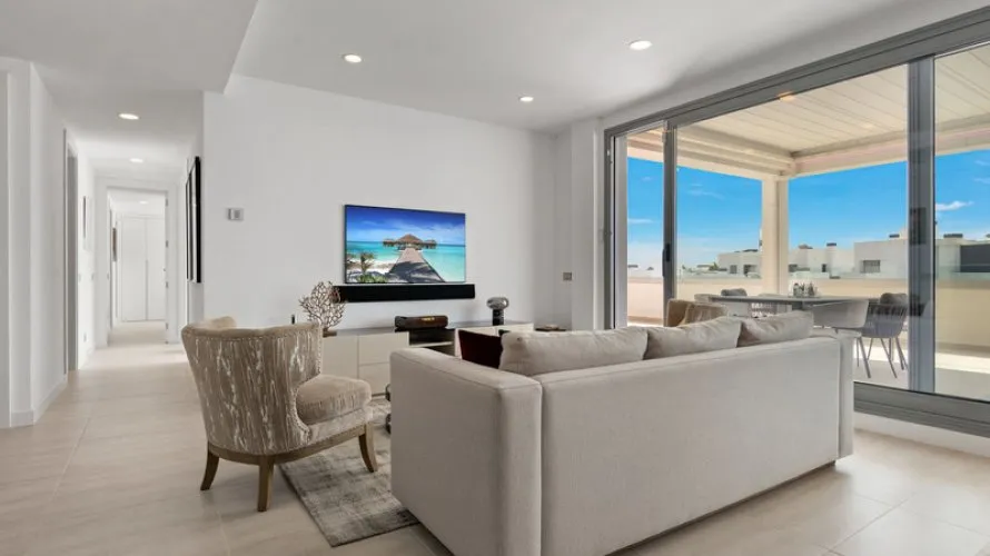 3 bedrooms penthouse for sale , Estepona, Spain No. 564 № 2