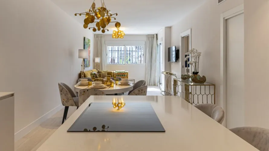 3 bedrooms apartment for sale , Nueva Andalucia, Spain No. 349 № 8