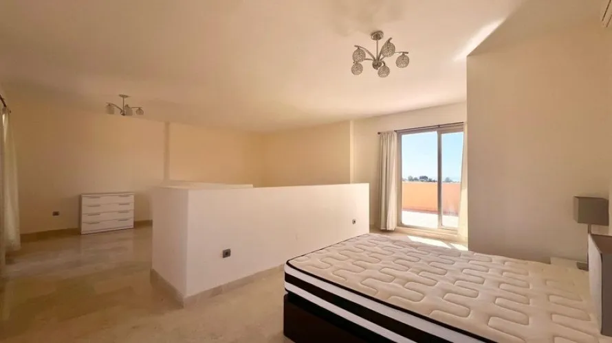 4 bedrooms duplex for sale , Estepona, Spain No. 640 № 20