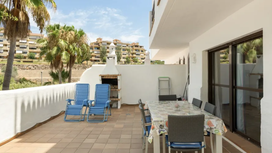 2 bedrooms apartment for sale , Estepona, Spain No. 490 № 11