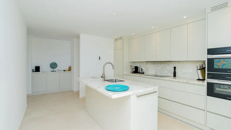 3 bedrooms duplex for sale , Benahavis, Spain No. 351 № 1