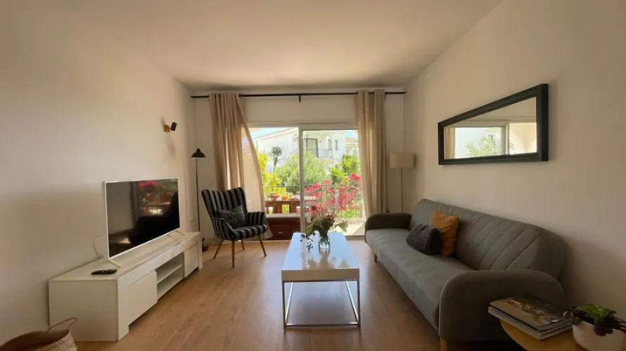 2 bedrooms apartment for sale , Estepona, Spain No. 680 № 7