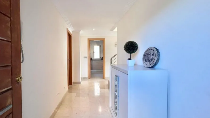 4 bedrooms duplex for sale , Estepona, Spain No. 640 № 14