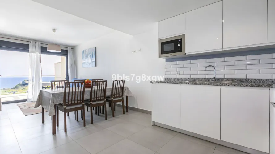 2 bedrooms penthouse for sale , Manilva, Spain No. 672 № 11