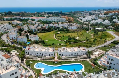 2 bedrooms apartment for sale , Estepona, Spain No. 694