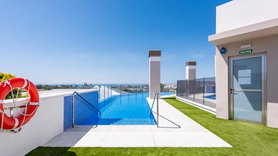 3 bedrooms apartment for sale , Nueva Andalucia, Spain No. 722 № 26