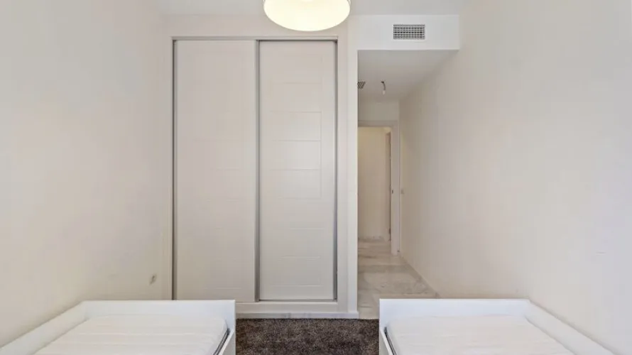 2 bedrooms apartment for sale , Estepona, Spain No. 645 № 11