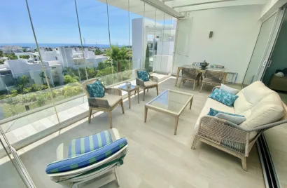 3 bedrooms apartment for sale , Estepona, Spain No. 780